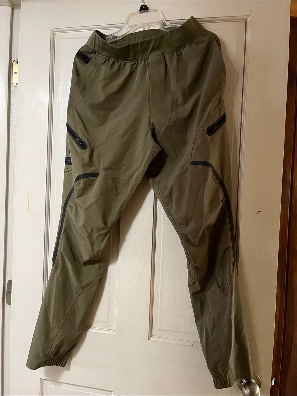 Under Armour Olive Green Men’s Performance Pants